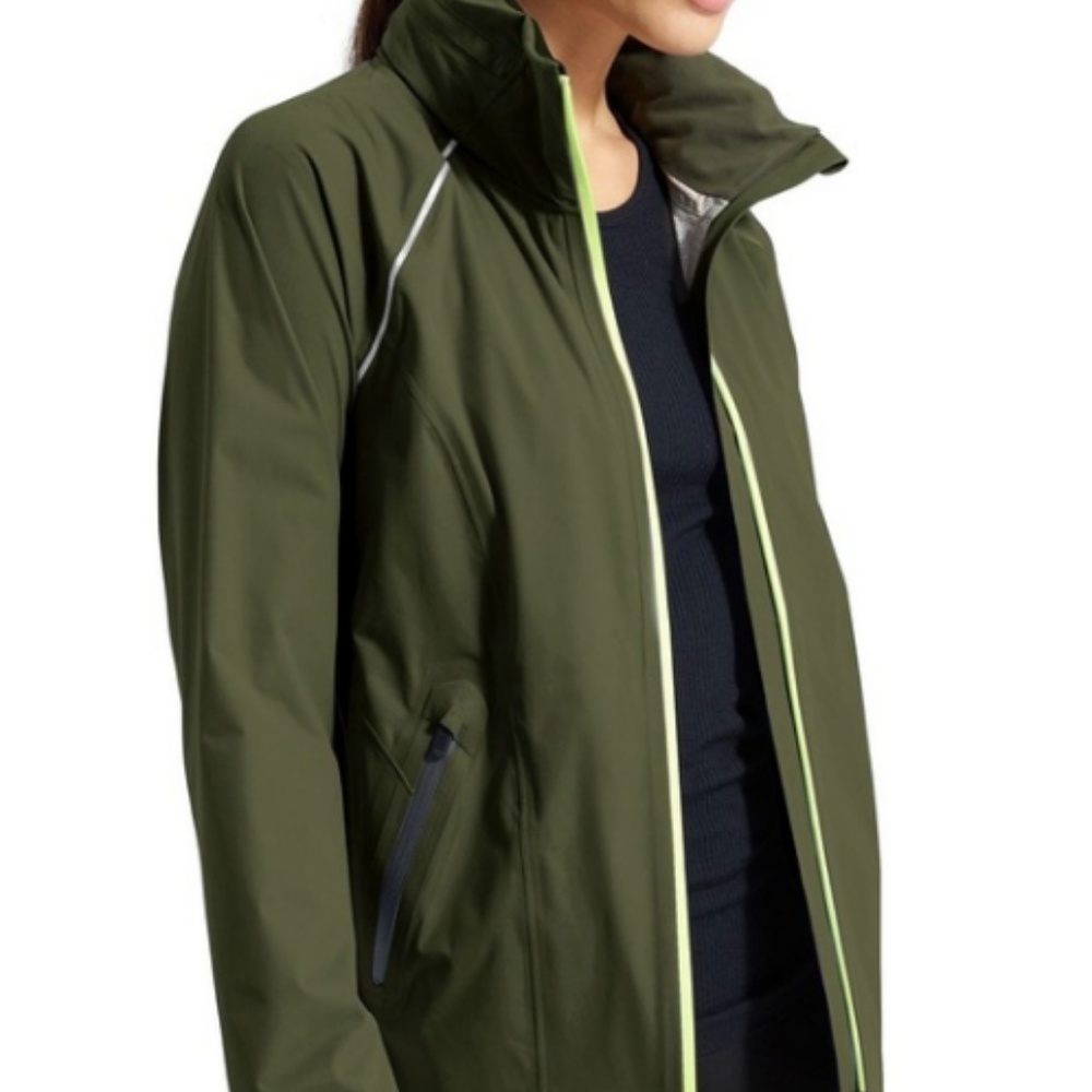 Athleta Rain Runner Jacket in Forest Green